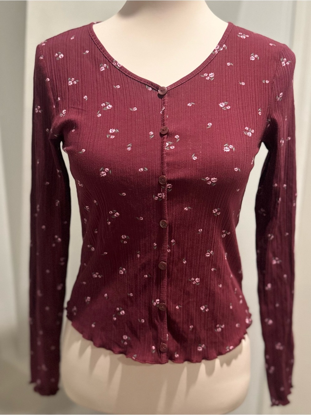 H&M Kids/Teen Burgundy Ditsy Floral Ribbed Button Front Top | Size US 16/18‎